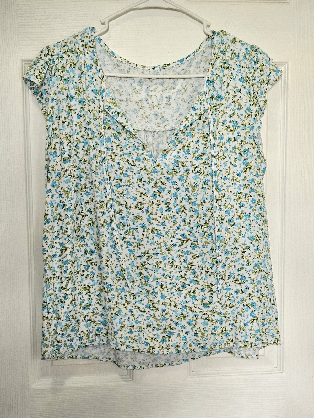Light Blue Floral V-Neck Cap Sleeve Top